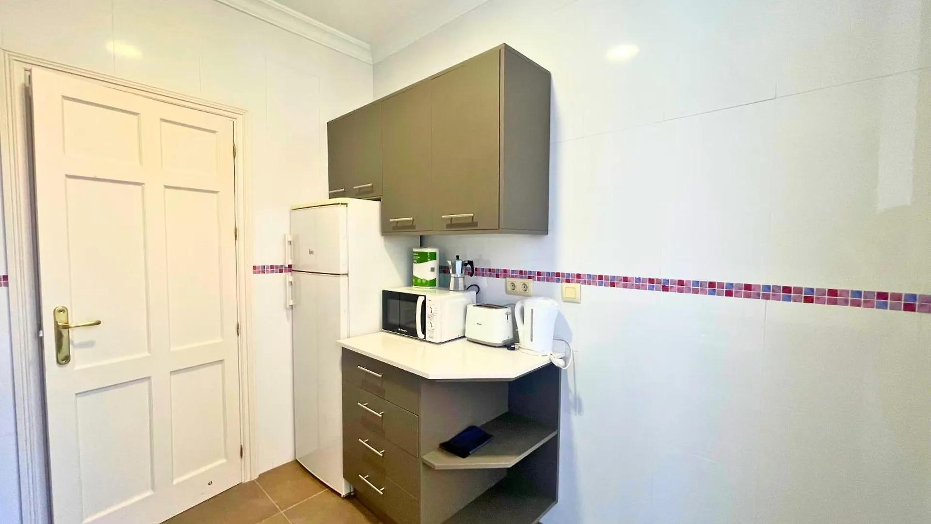 Home4U Gran Via Luxury Granada Spain