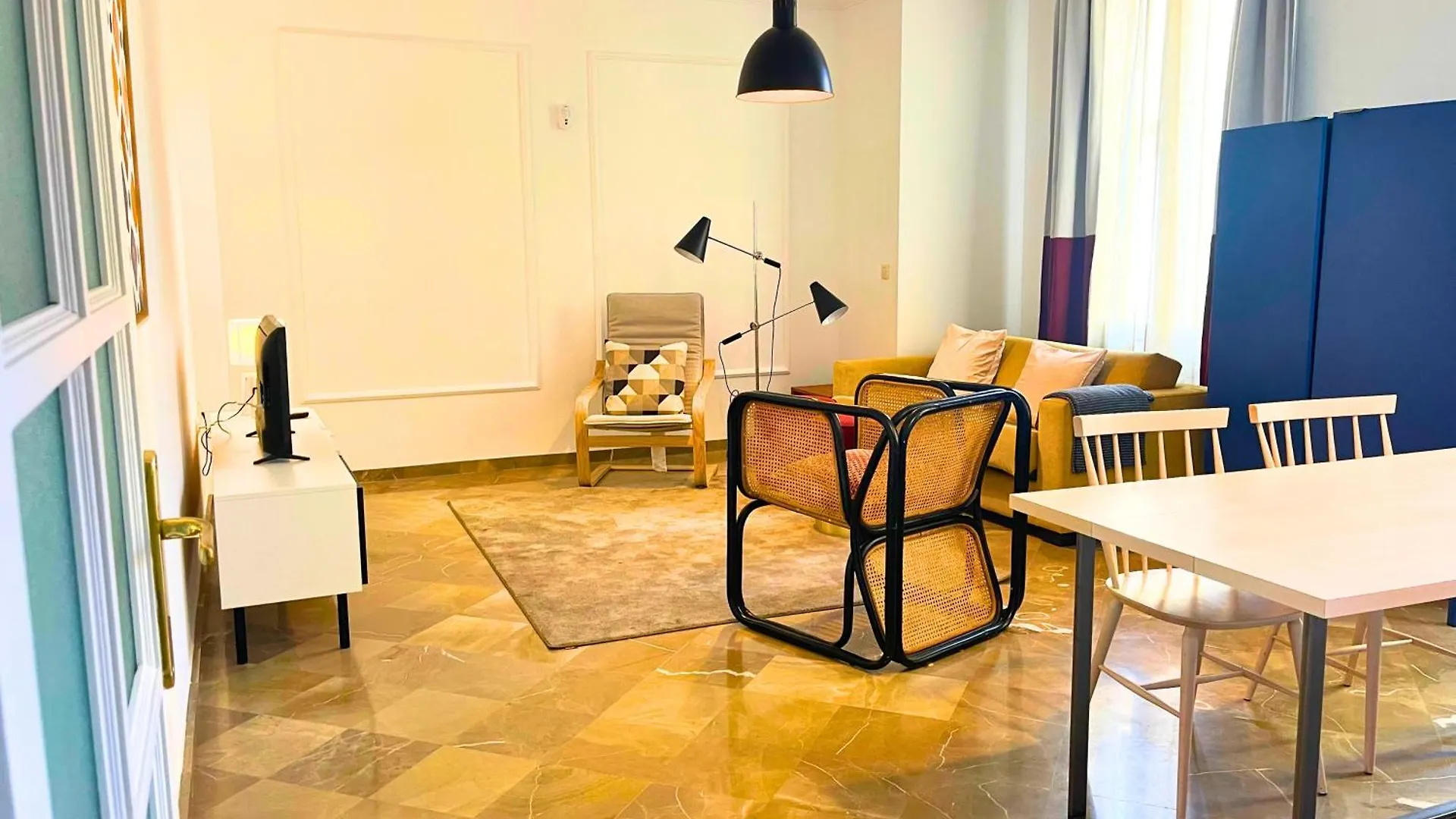 Home4U Gran Via Luxury Granada 0*,  Spain