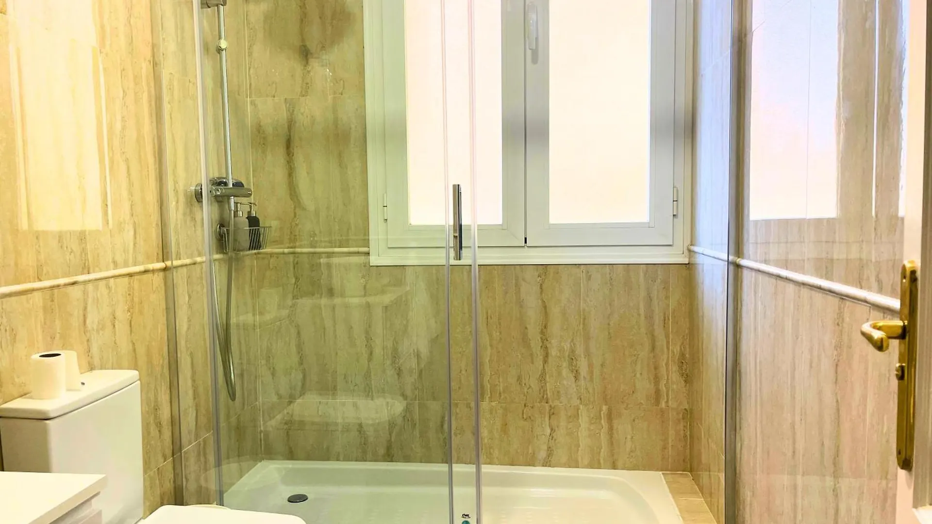 Home4U Gran Via Luxury Granada